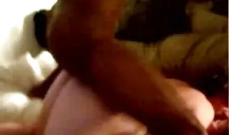 Zwei vollbusige Mädchen schütteln Brüste im Pool (1960er pornofilme mutter Jahre Vintage)