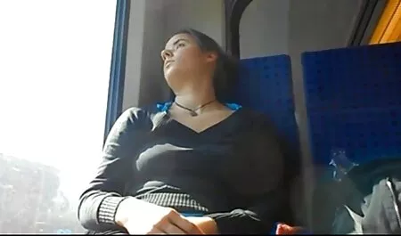 MISTRESS TEASES MIT IHREN STIEFELN ALS SIE JERKS mutter porn tube COCK