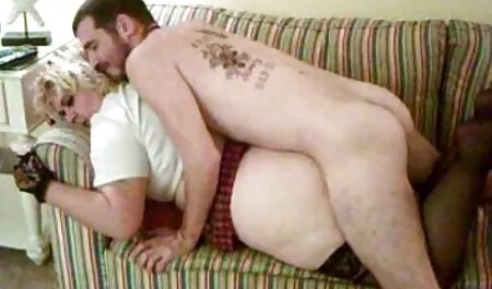 Erstaunliche Nahaufnahme DP sex mit reifer mutter