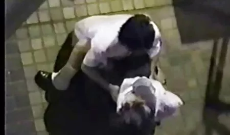 Extrem mama und sohn tube heißes Trans-Paar streichelt sich gegenseitig vor der Kamera