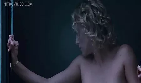 schöne heiße blonde Mädchen spielen alleine und spritzen deutsche mutter sohn sex auf der Kamera
