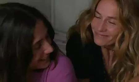Blonde Bombe Gangbanged Hard sohn will sex mit mutter
