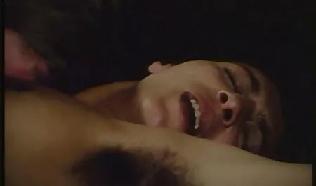 süßer deutscher Teenager sex stiefmutter in extremer Gangbang-Orgie