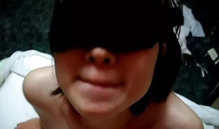 RIESIGE TIT SLUT TEASES, FICKEN mutter xnxx SICH UND SQUIRTS