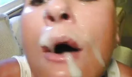 Upskirt Facesitting sex mit geilen müttern