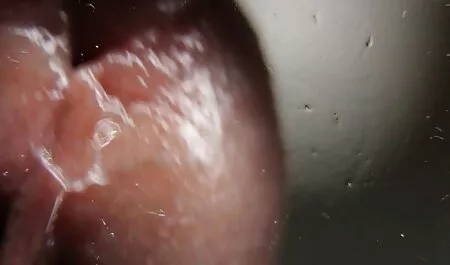 Heiße MILF Helly Hellfire fickt mit sex mit mutter einem Spielzeug herum