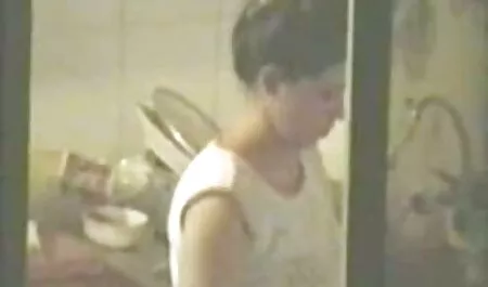 Riesige mollige Rothaarige mit Titten in Muschi mutter sohn sex videos und Arsch gefickt